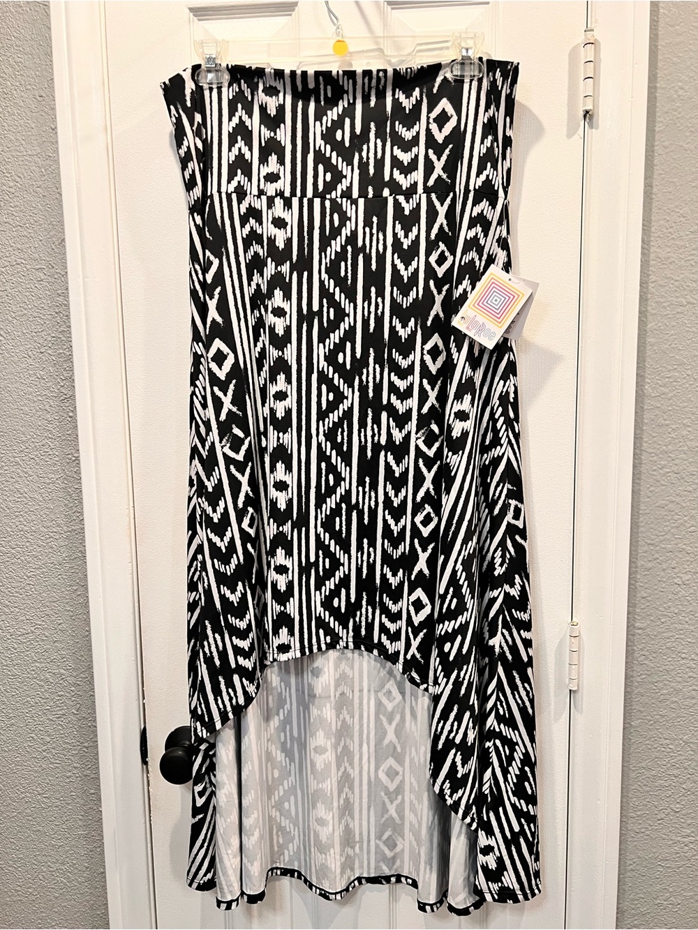 LuLaRoe Olivia High Low Maxi Skirt Black White Aztec Geometric NWT Size 2XL